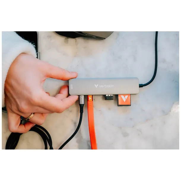 adapter-hub-verbatim-hdmi-usb-c-3-2-usb-c-2xusb-a-3-2-sd-microsd-stan-nowy