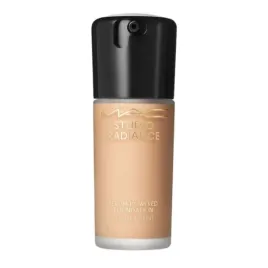 mac-studio-radiance-serum-powered-foundation-30ml-c3-5