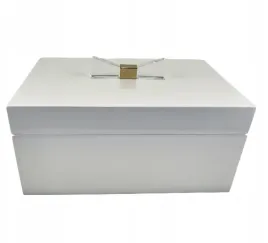 szkatulka-biala-lakierowana-akrylowa-23x15x11cm