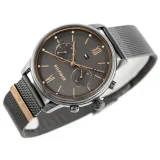 1782304-marka-tommy-hilfiger