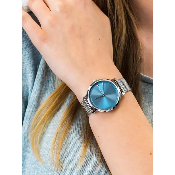 1782149-marka-tommy-hilfiger