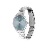 1782210-marka-tommy-hilfiger