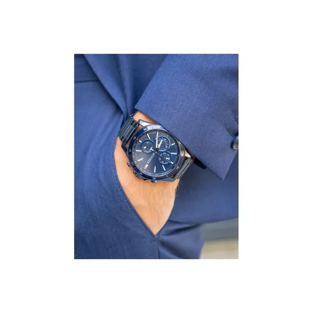 1791720-marka-tommy-hilfiger