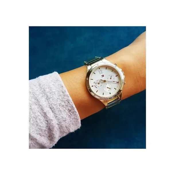 1782278-marka-tommy-hilfiger