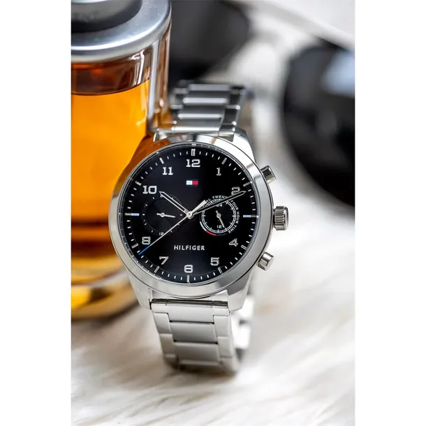 ty556990-marka-tommy-hilfiger