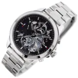 1710477-marka-tommy-hilfiger