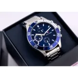 1791917-marka-tommy-hilfiger