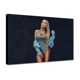 obrazy-30x20-ponetna-blondynka-w-jeansowej-kurtce