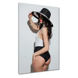 obrazy-60x90-elegancka-pani-i-jej-kraglosci