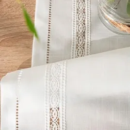 bieznik-bialy-z-gipiura-38x140cm-dekoracyjny-obszyty-klasyczny-styl-na-stol