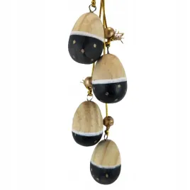 drewniana-zawieszka-4-jajka-w-kropki