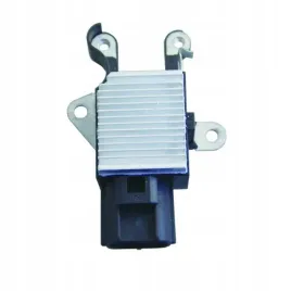 regulator-alternatora-denso-in6601