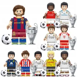 pilkarzyki-figurki-pilkarzy-pilkarskie-trofea-pilka-ronaldo-messi-kane