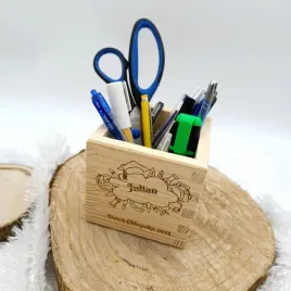 pojemnik-organizer-na-dlugopisy-z-personalizowanym-grawerem