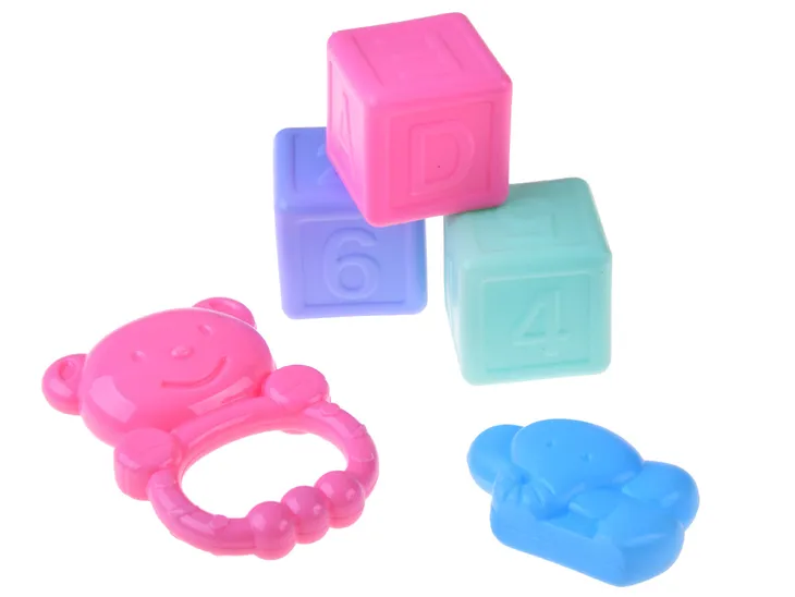 zabawkowa-lalka-bobas-interaktywna-minimalny-wiek-dziecka-3