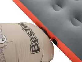 duzy-materac-dmuchany