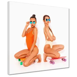 obrazy-30x30-dwie-zgrabne-dziewczyny-i-deskorolki