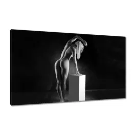 obrazy-120x70-kobieta-akt-czarnobialy