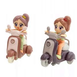 motor-dziewczynka-na-skuterze-askato