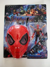 zestaw-maska-spider-man-i-swiecaca-figurka