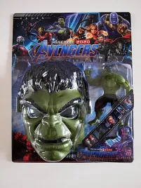 zestaw-maska-hulk-i-swiecaca-figurka