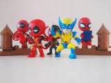 figurki-deadpool-wolverine-spider-man-akcesoria-wysokosc-produktu-29-cm