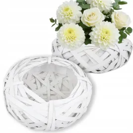 oslonka-biala-rattanowa-okragla-doniczka-na-kompozycje-kwiatowa-stroik-20cm