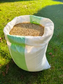 jeczmien-20-kg-pasza-naturalna-dla-koni-drobiu-krolikow-paszoland
