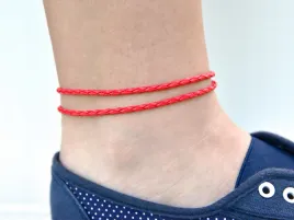 bransoletka-na-noge-unisex-czerwona-rzemien-boho