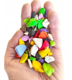 kolorowe-kamienie-do-ogrodu-akwarium-kamyczki-ozdobne-grys-8-16-mm-05-kg