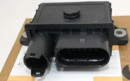sterownik-swiec-zarowych-oe-bmw-2-0d-12217801200-oem