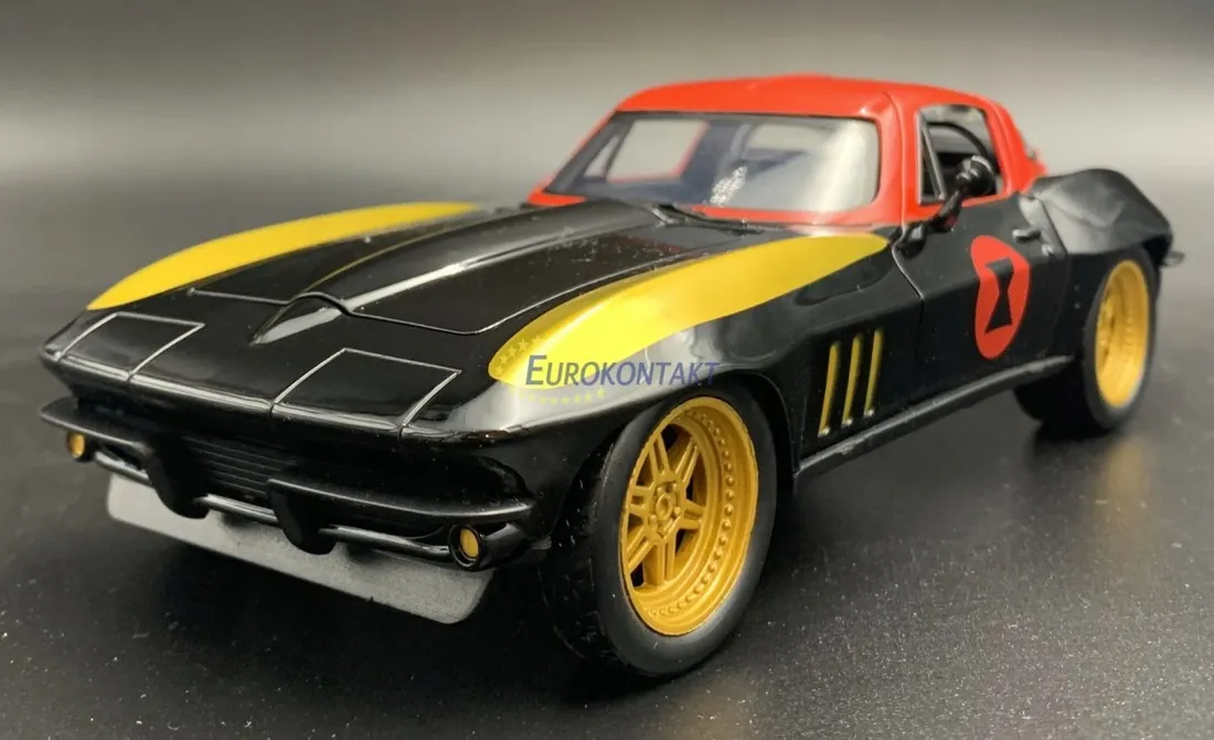 corvette-black-widow-marvel-avengers-jada-1-24