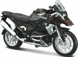 bmw-r-1200-gs-2017-na-podstawce-model-1-18-maisto-brazowy