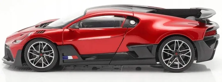 bugatti-divo-1-18-supercar-red-model-bburago-11045-model-bugatti-divo-1-18-supercar-red-model-bburago-11045
