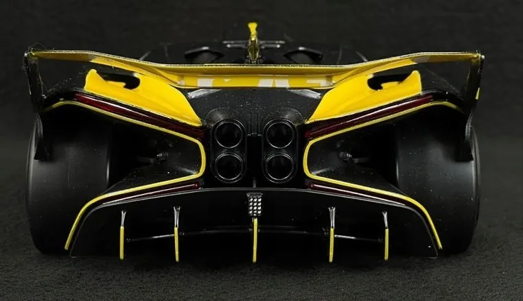 bugatti-bolide-1-18-supercar-model-bburago-11047