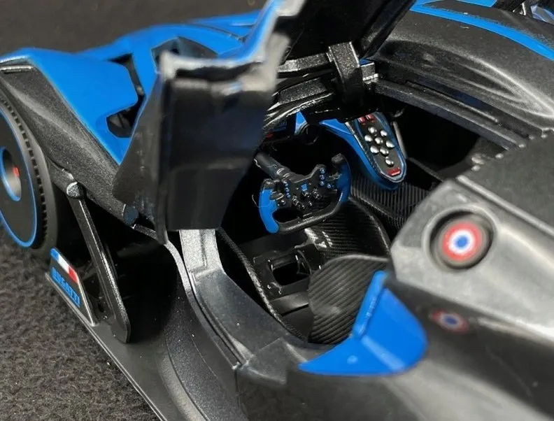 bugatti-bolide-1-18-supercar-model-bburago-11047
