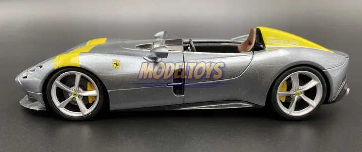ferrari-monza-sp1-silver-model-bburago-26027-model-ferrari-monza-sp1-silver-model-bburago-26027
