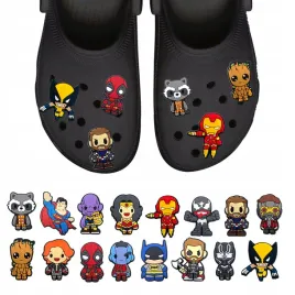przypinki-do-crocs-marvel-dc-do-butow-telefonu-torby-zestaw-16-szt