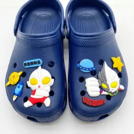 duzy-zestaw-xl-przypinki-ultraman-do-crocs-butow-klapkow-telefonu-torebek