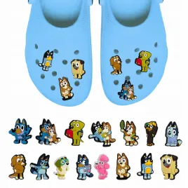 przypinki-do-crocs-bluey-do-butow-telefonu-torby-zestaw-15-szt
