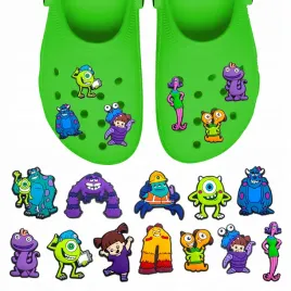 przypinki-do-crocs-potwory-i-spolka-do-butow-telefonu-torby-zestaw-12-szt