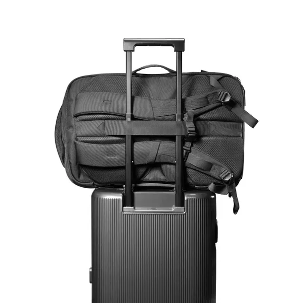 tech-protect-defender-s40-travel-laptop-backpack-40l-black-stan-nowy