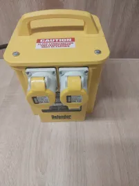 transformator-3kva-defender-e203010-230-na-110v-3kv-3000w