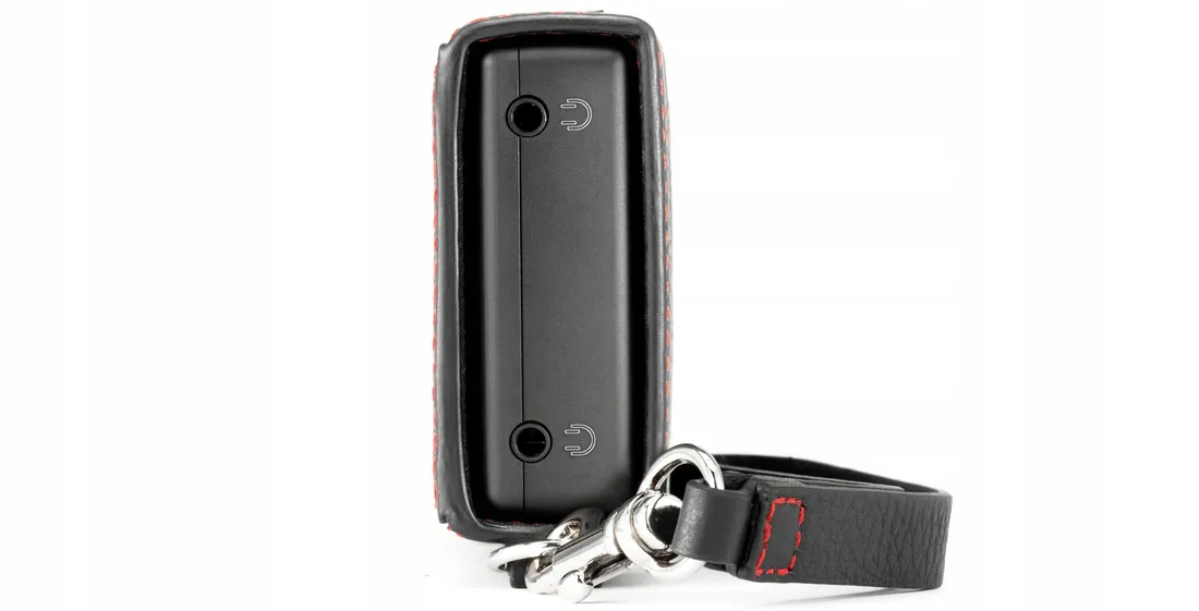 chord-mojo-2-poly-premium-leather-case-etui-skora