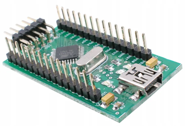 minimodul-z-atmega8-avt1622-b-kod-producenta-avt1622-b