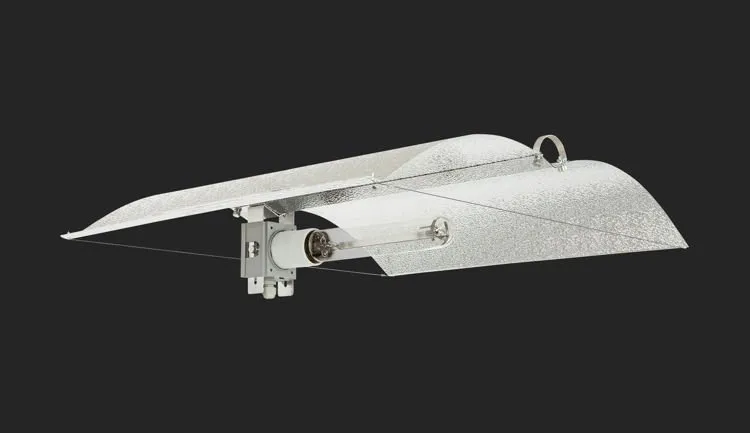 odblysnik-adjust-a-wing-enforcer-medium-55x70-waga-z-opakowaniem-2-5-kg