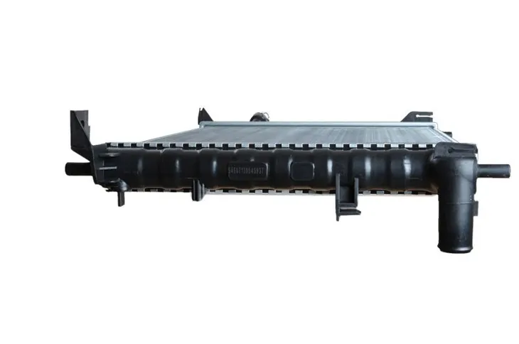 chlodnica-silnika-54667-nrf-waga-z-opakowaniem-11-kg