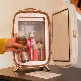 lodowka-kosmetyczna-cecotec-bamba-6000-mirror-marka-cecotec