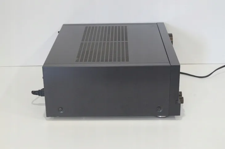 wzmacniacz-technics-su-v90d-kolor-czarny