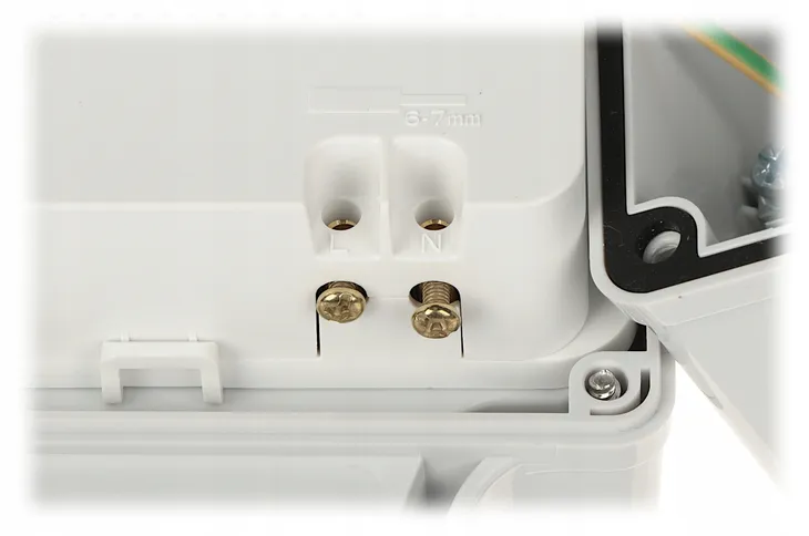 gniazdko-tuya-smart-wifi-marka-tuya